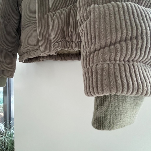 aritzia corduroy puffer - Picture 13 of 15